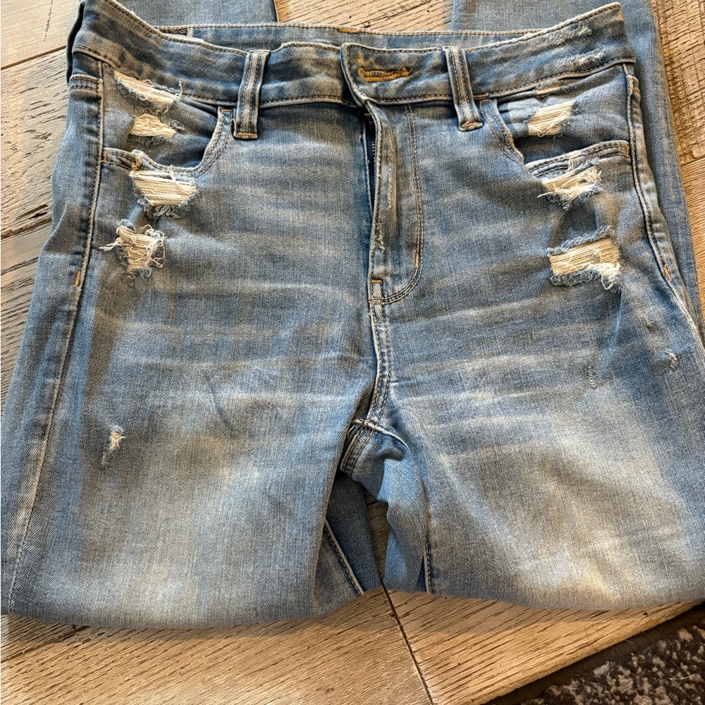 American Eagle Outfitters Light Blue distressed high rise jegging crop